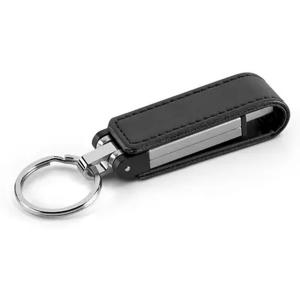 Преносима памет с кожа - 32 GB