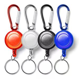 Ролетен ключодържател с карабинер