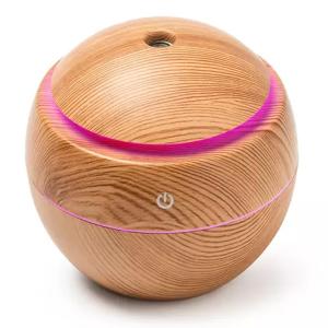 Овлажнител и дифузер с LED светлини 130 ml