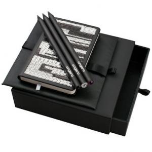 Комплект бележник и 3 молива в кутия