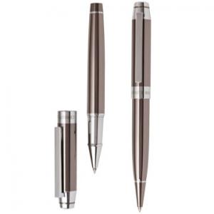 Комплект ролер и химикалка в кожена кутия