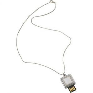 Колие USB - 4GB
