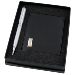 Портфейл и химикалка в кутия