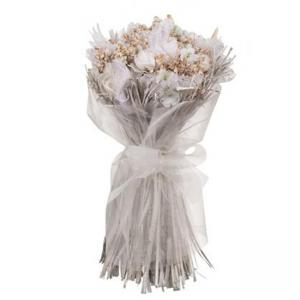 Букет аранжировка цветя - бяла