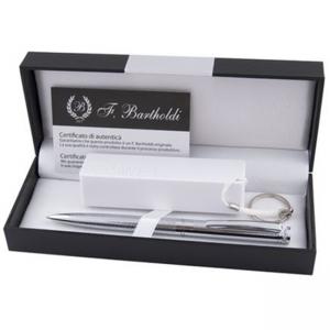 Луксозен комплект, включващ химикалка и преносима батерия