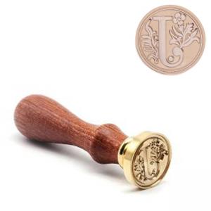 Ретро печат с дървена дръжка - буква J