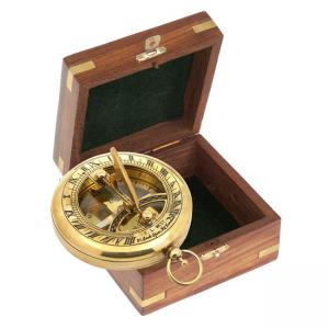 Компас - TOBAGO Sun-Dial в дървена подаръчна кутия