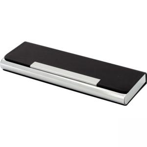 Кутия за химикалки и флаш памети