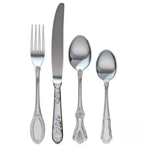 Комплект прибори за хранене