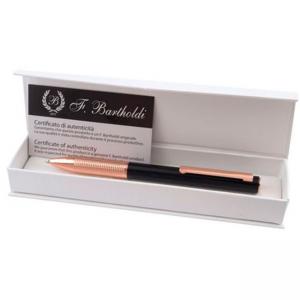 Химикалка модел в кутия