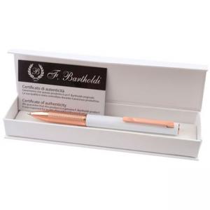 Химикалка модел в кутия