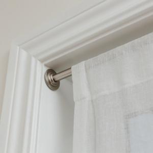 UMBRA Телескопичен корниз за пердета и завеси - CORETTO