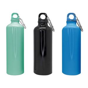 Туристическа бутилка с карабинер 800 мл. Туристическа бутилка с карабинер 800 мл.