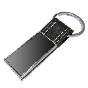 Ключодържател от метал и кожа