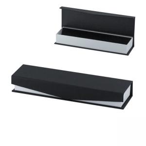 Единична кутия за химикалка.