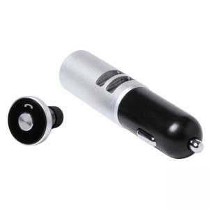 USB зарядно за кола