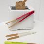 PEBBLY Бамбукова щипка 24 см - червена