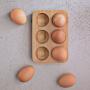 PEBBLY Бамбукова поставка за 6 яйца с бял кант